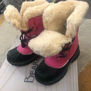 Girl size 13 winter boots